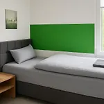 Livemore24 - Space In 24-7 Check-in Wifi *