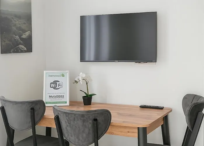 Livemore24 - Space In 24-7 Check-in Wifi *